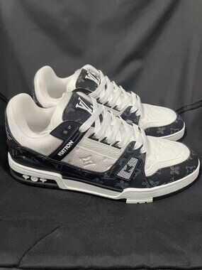 Louis Vuitton Trainers White and Black Monogram